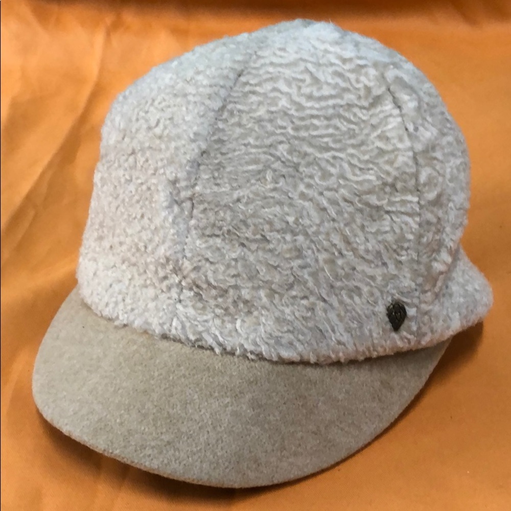 Vintage Helen Kaminski Australia Cap